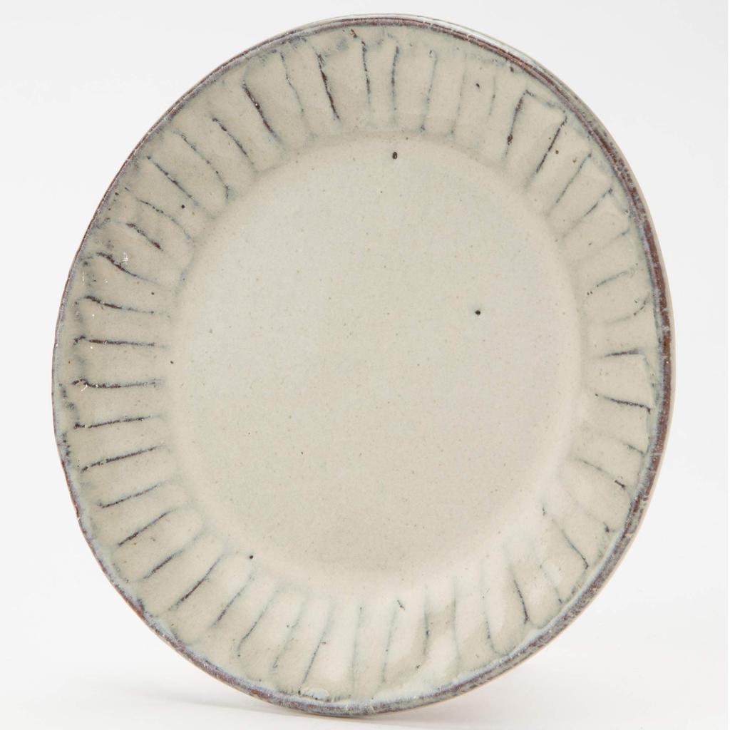Marui Seito Shigaraki Ware Placă Hechimon cu margine Glazură albă Sculptură Diametru 15 cm Fabricat în Japonia Aproximativ. MR-3-3397