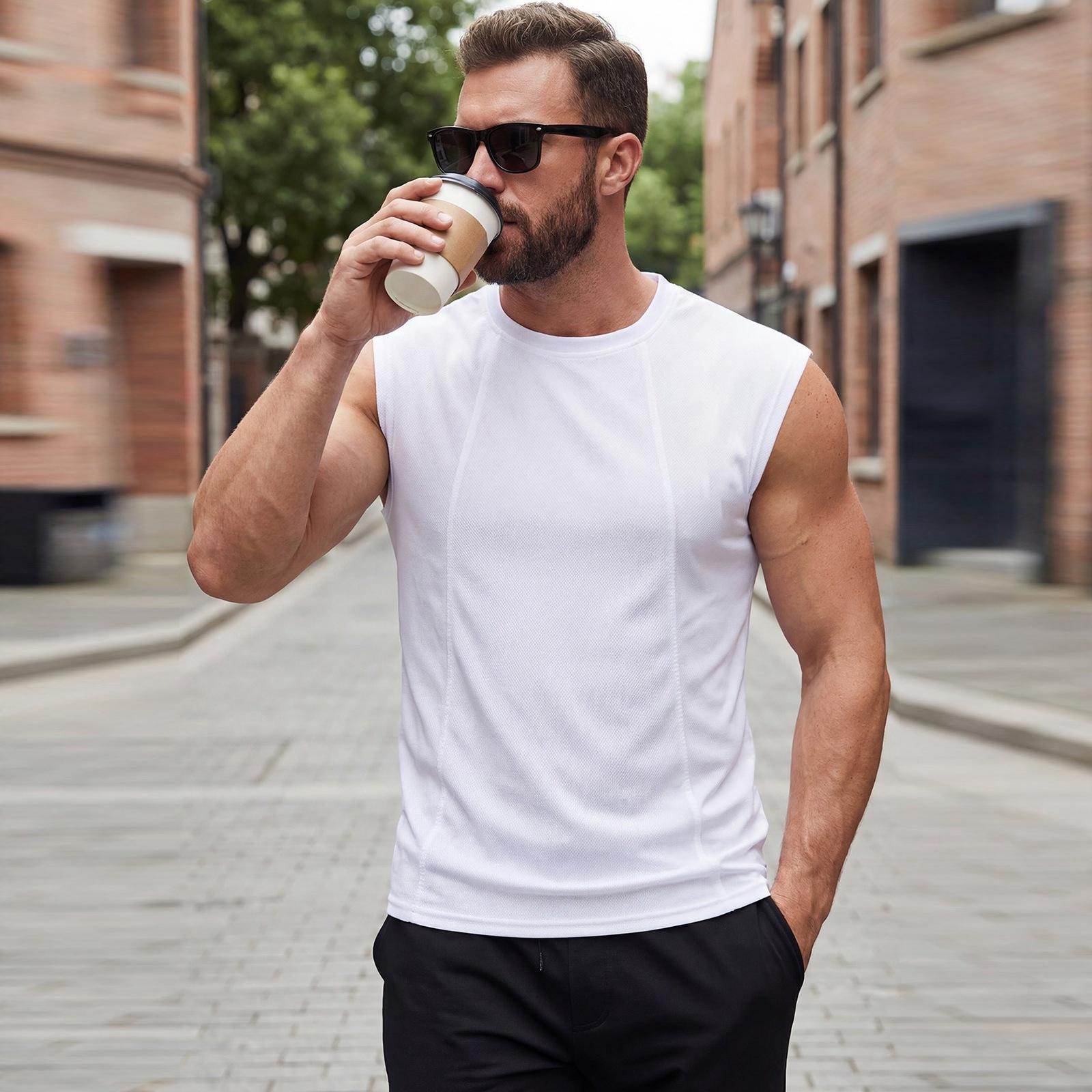 

Men s Breathable Mesh-structured Vest With No Sleeves, Round Neckline And Wide Shoulders. Vest. XL білий