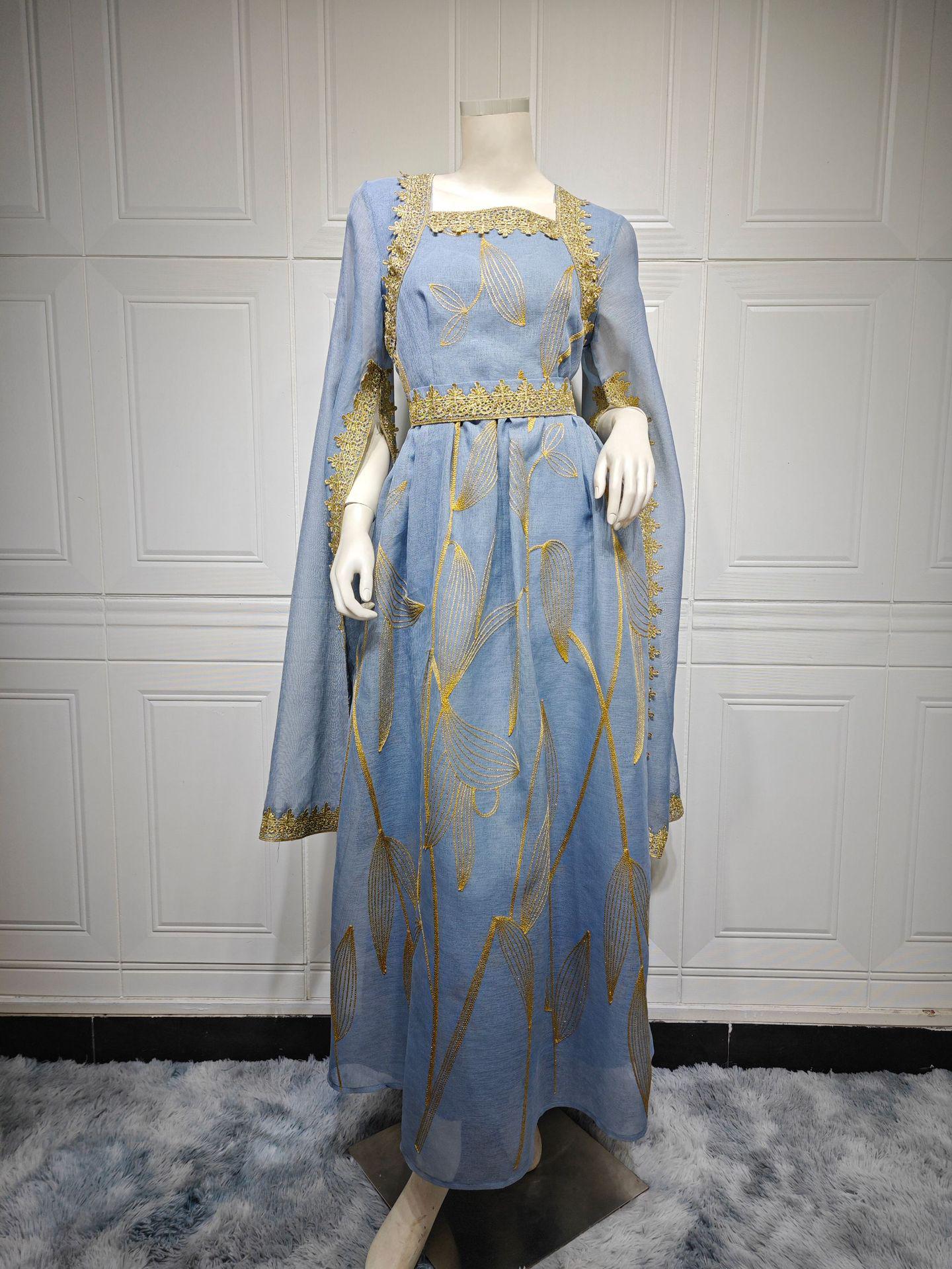 

Женское мусульманское платье-халат с цветочной вышивкой - стиль Оман и Дубай Medium