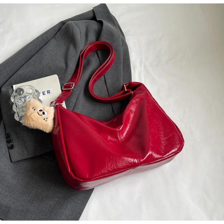 Casual soft material  retro large capacity bag autumn new classic atmospheric exquisite all-match women's bag