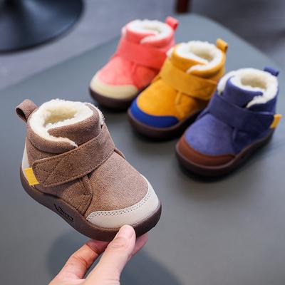 Botas de nieve de invierno para bebé, zapatos de suela blanda para bebé de 1-2-3-4 años, zapatos grandes de algodón antideslizantes y acolchados