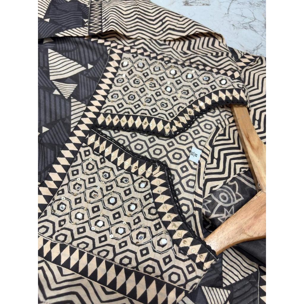 Beautiful Jaipuri Printed Kurti Pant Dupatta Set Women's Casual Wear Salwar Suit