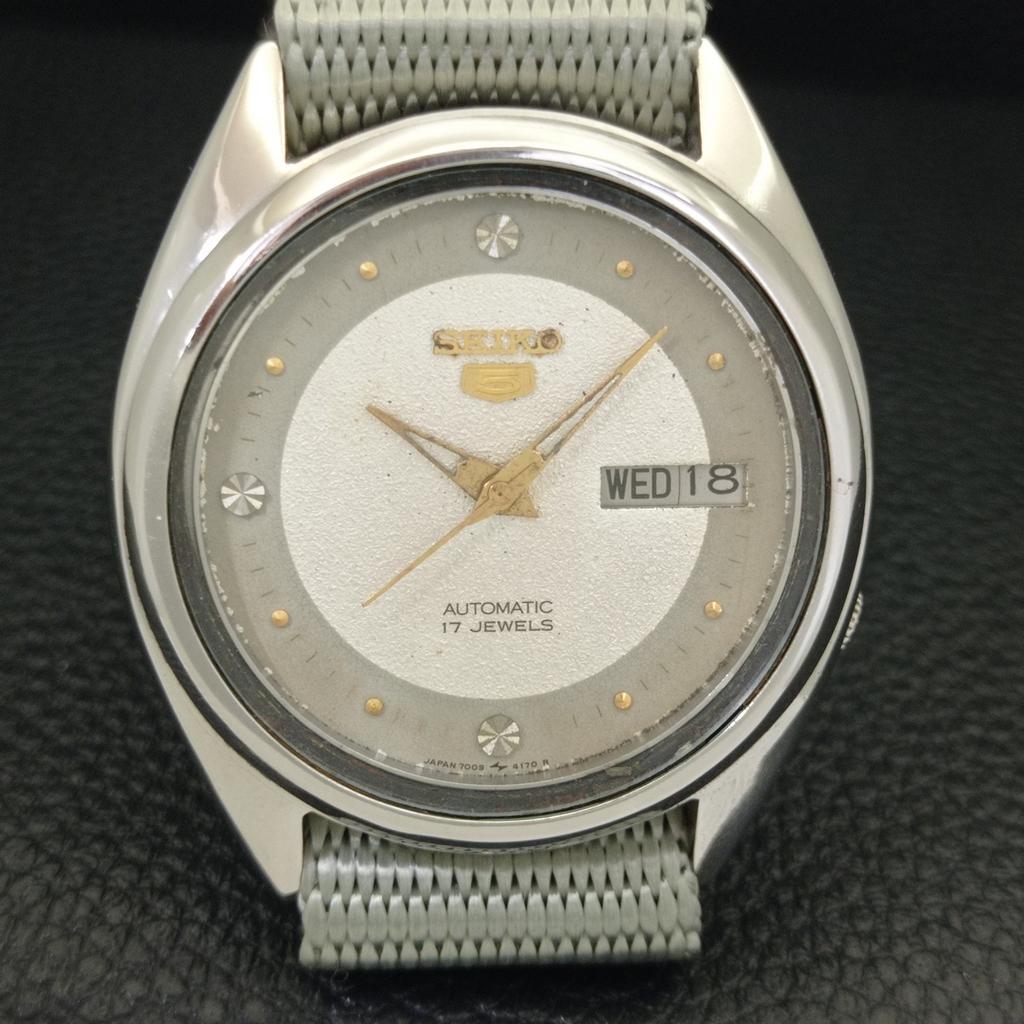VINTAGE SEIKO 5 AUTOMATIC 7009A JAPAN MENS ORIGINAL DIAL WATCH a702387-5 R124-a702387