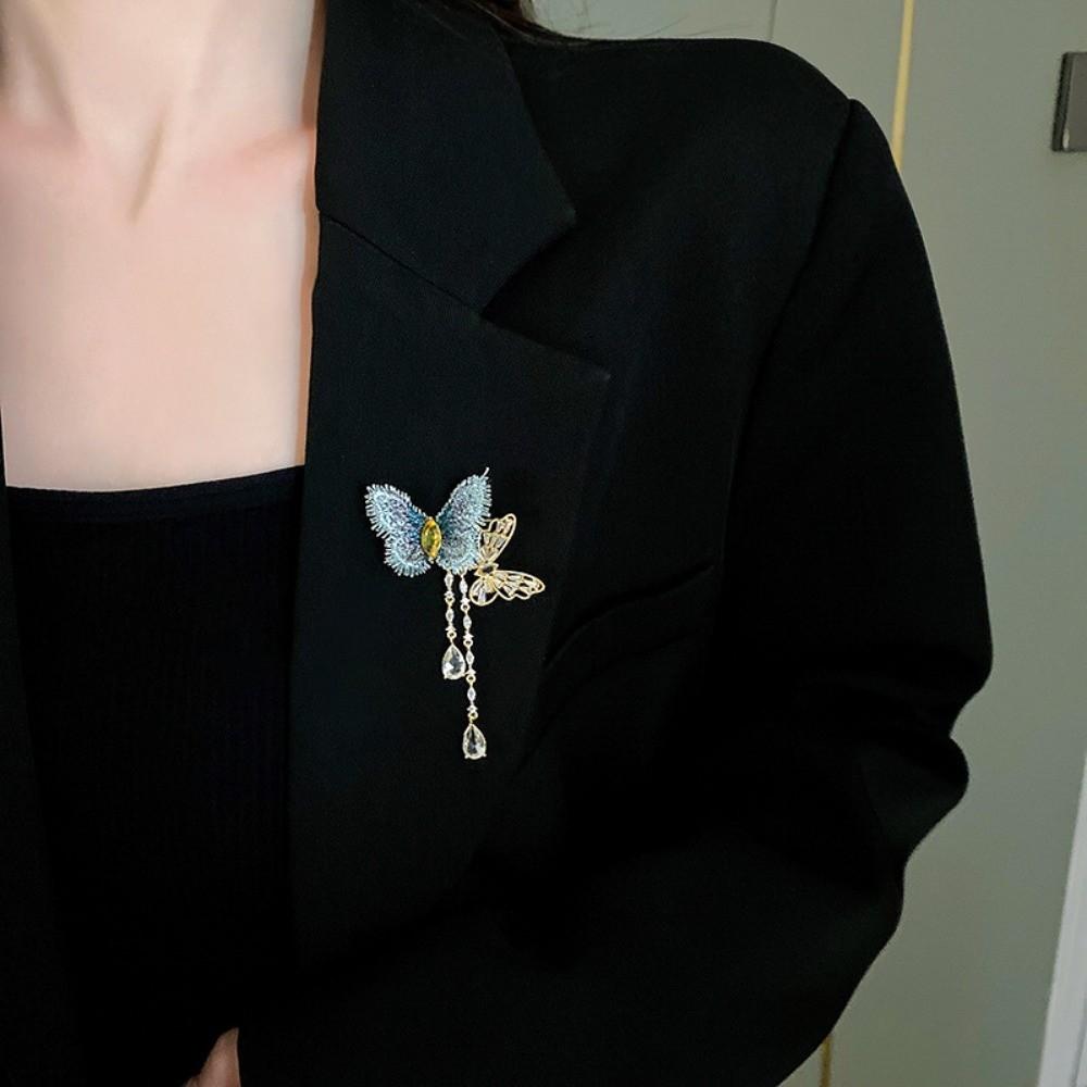Metal Butterfly Tassel Brooch Vintage Banquet Clothes Metal Pin  Clothes Accessories