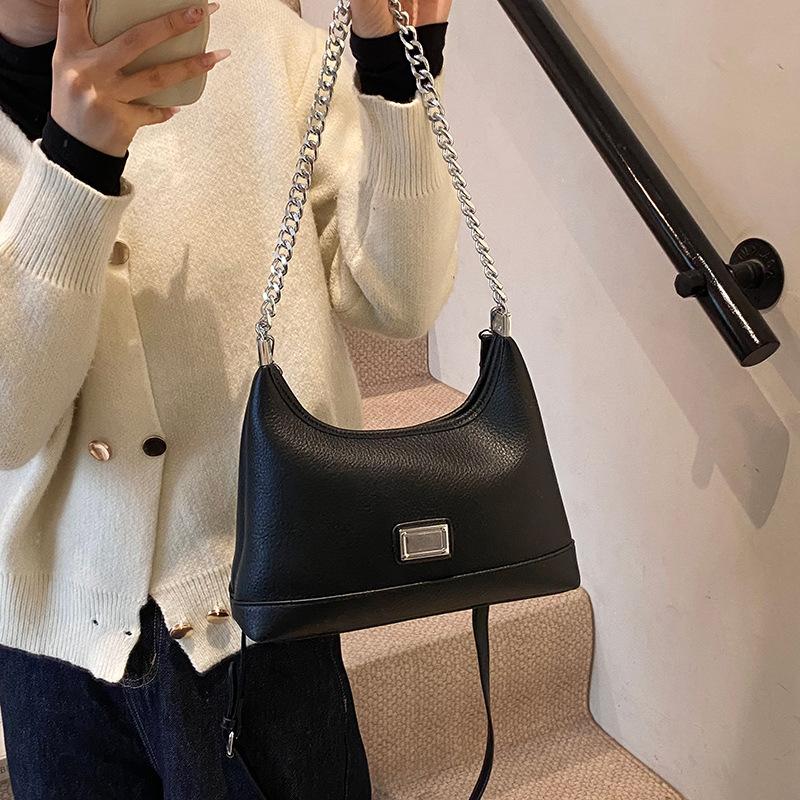Autumn and winter small bags women's new retro fashion messenger bags one shoulder underarm dumpling bags