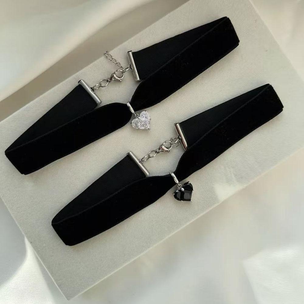 Classic Gothic Tattoo Velvet Choker Necklace Red Zircon Heart Pendant Necklaces For Women Jewelry Valentine's Gift N0544
