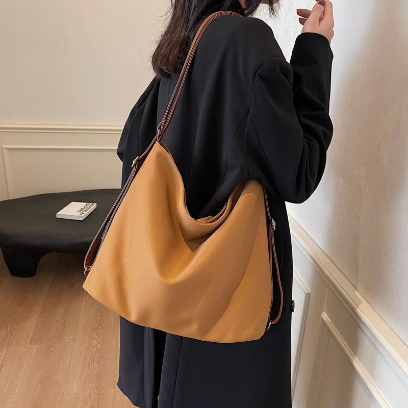 Female College Student Class Bag Shoulder Bag Large Capacity Female Bag New Trend Simple Tote Bag