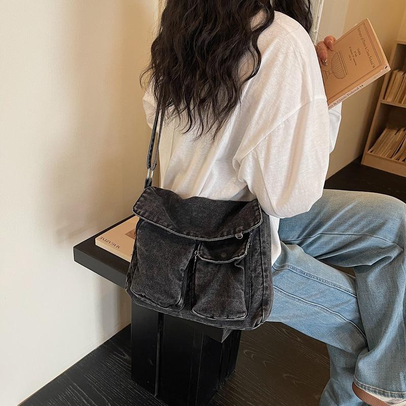 New Fashi Denim Crossbody Bag Multi Pocket Large Capacity Retro Commuting Bag Fashiable and Versatile Shoulder Bag for Women