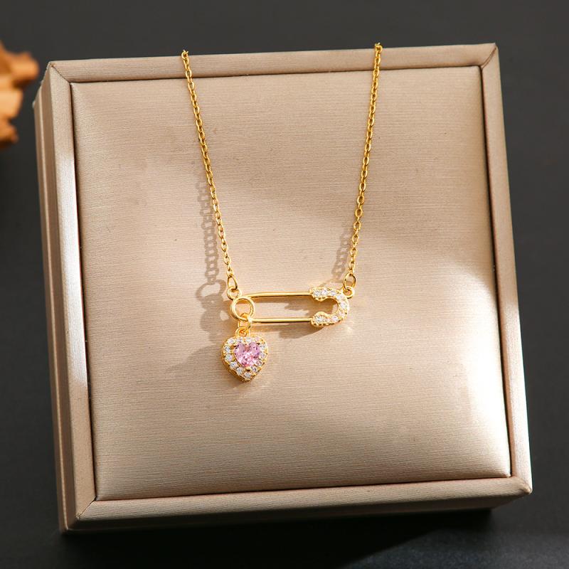 Light Luxury Zircon Pin Love Heart Copper Pendant With Stainless Steel Chain Necklace Clavicle Choker Jewelry