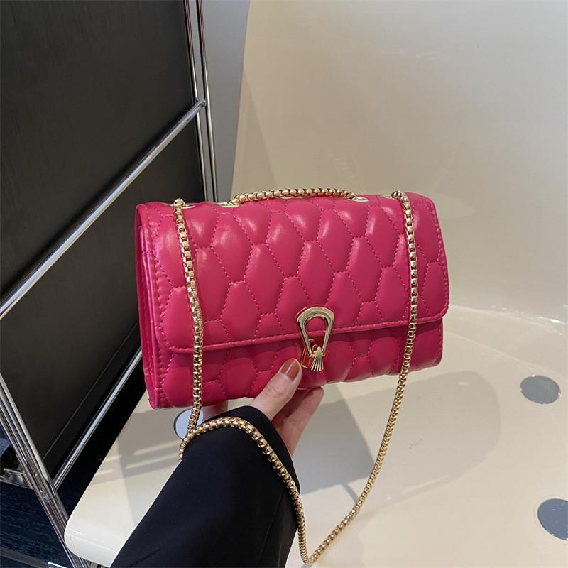 

Unique And Stylish Pu Material Shoulder Bag With Chain Strap For Women RoseRed
