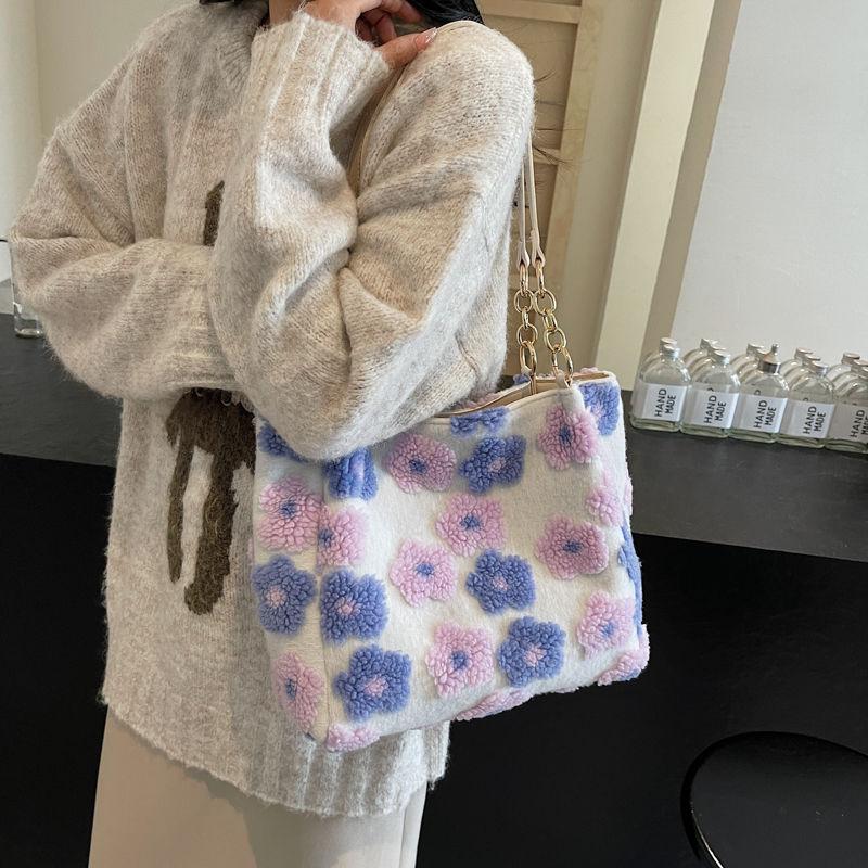 Plush Bag for WomenLarge Capacity Winter Casual Versatile Single Shoulder Shopping Bag Tote Bag