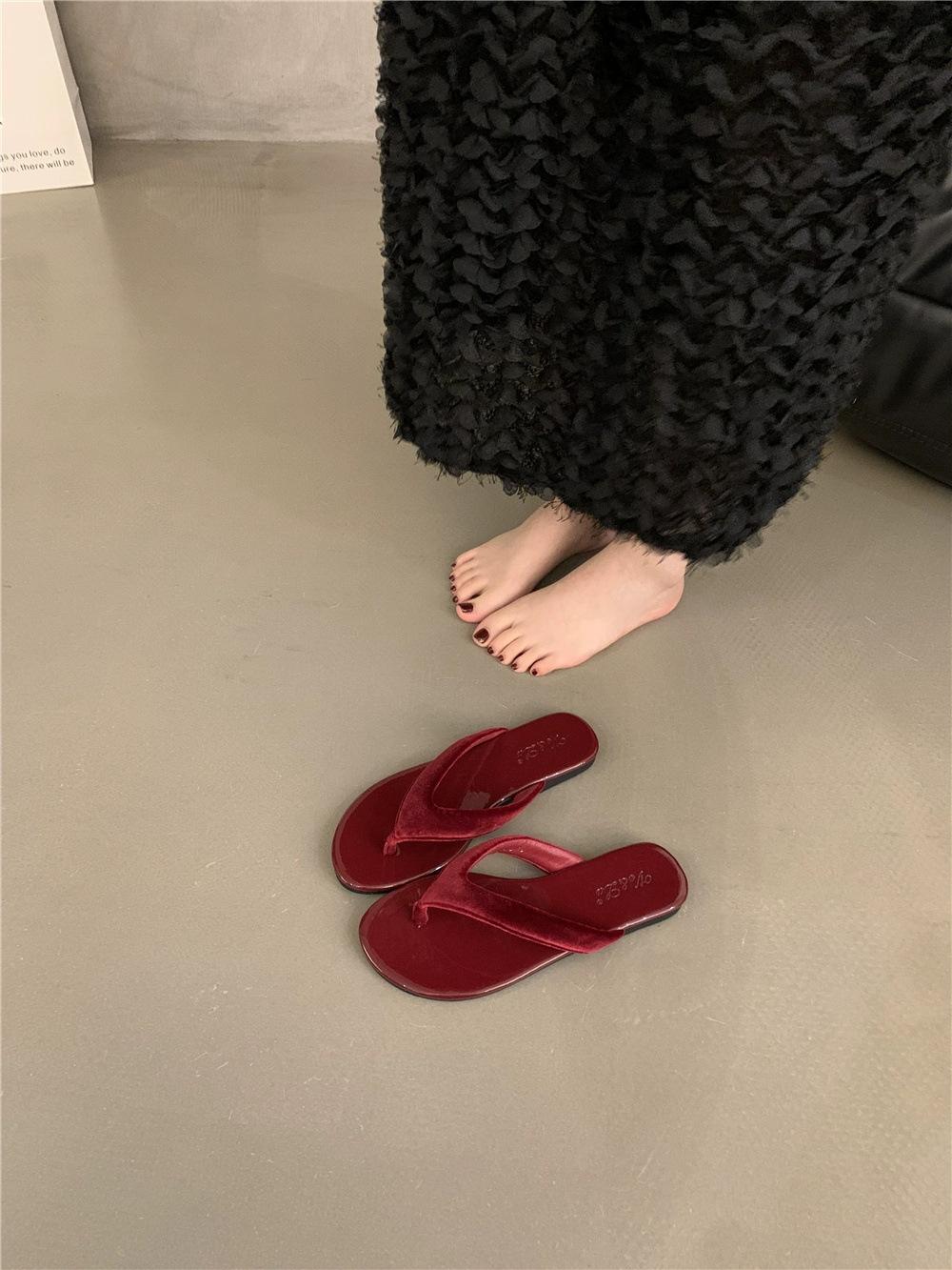 

Леопардовые шлепанцы на плоской подошве, уличная обувь, корейские шлепанцы новая маленькая леопардовая расцветка уличная обувь 2025 лето 35