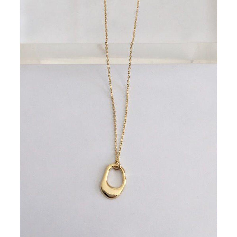 Hole Shape Necklace