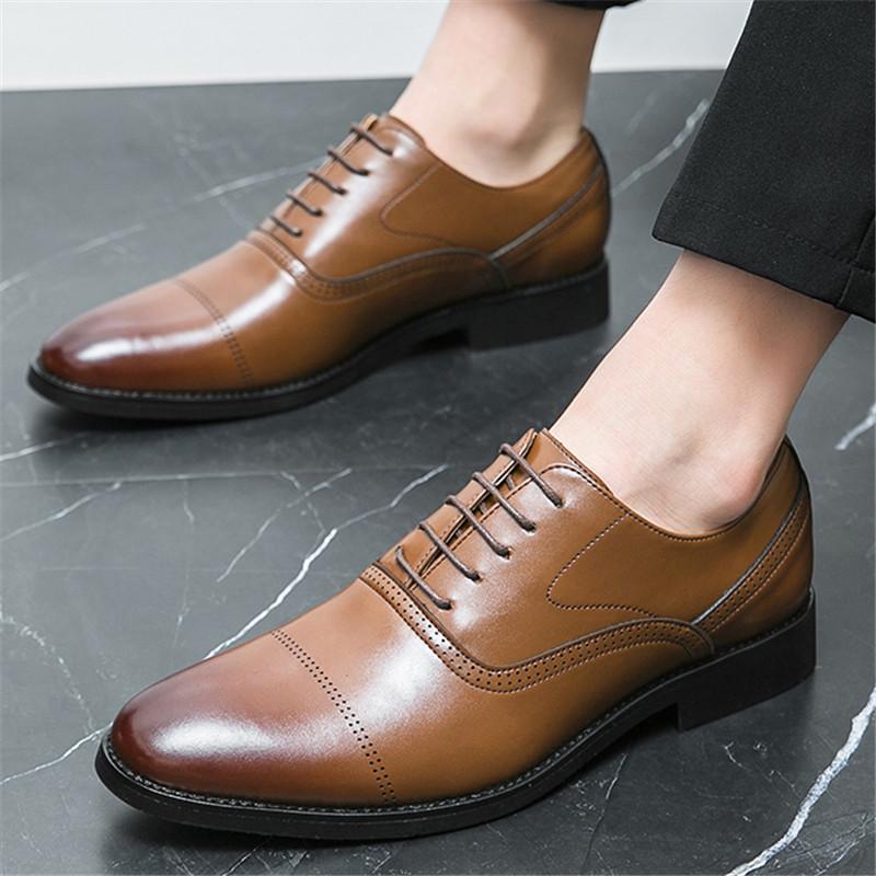 Fashion Gentleman Oxfords New Men's Pointed Black Brown Casual Dress Shoes Male Lace Up Formal Wedding Prom Evening Homecoming Footwear