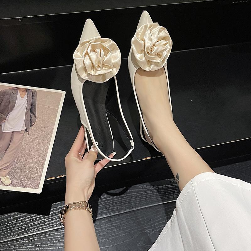 

Женские остроносые туфли на плоской подошве, весенне-летняя новая модная темпераментная знаменитость, сандалии 40