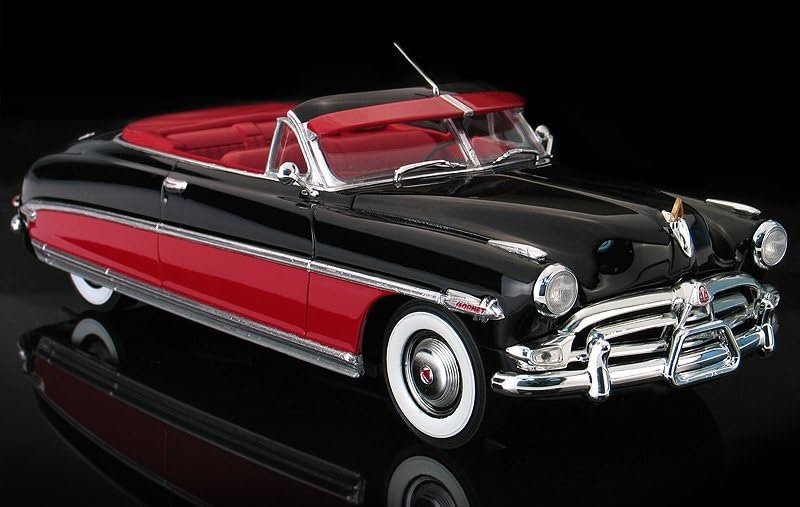 Platz Moebius Model 1/25 Scale 1952 Hudson Hornet Convertible Plastic Model MOE1204 (Car)