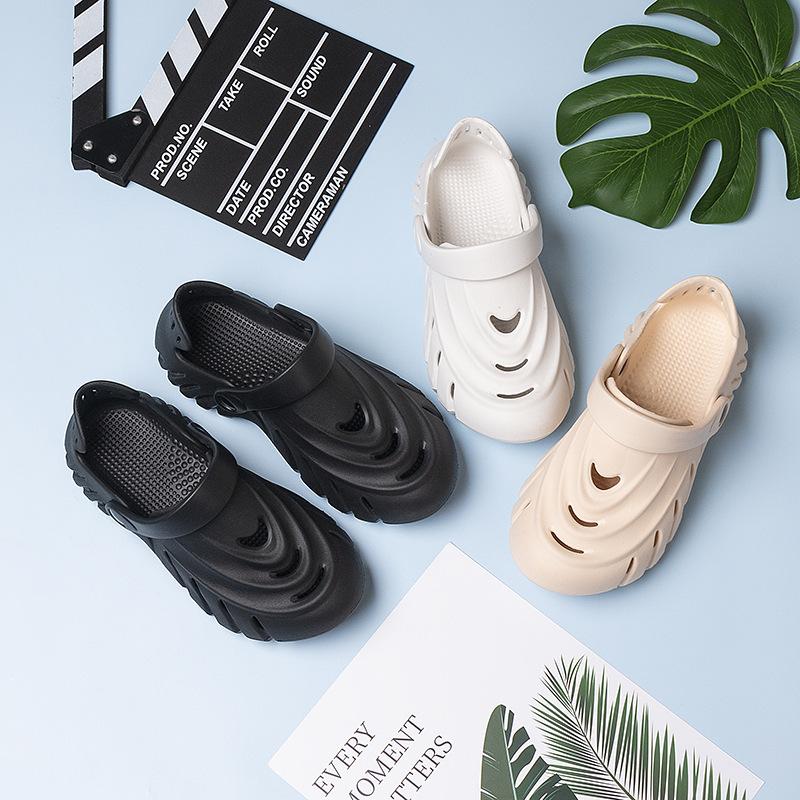 Summer Men's Beach Shoes Hollow Breathable Casual Men's Slippers EVA Two Wear Indoor and Outdoor Couple Sandals Hole Shoes