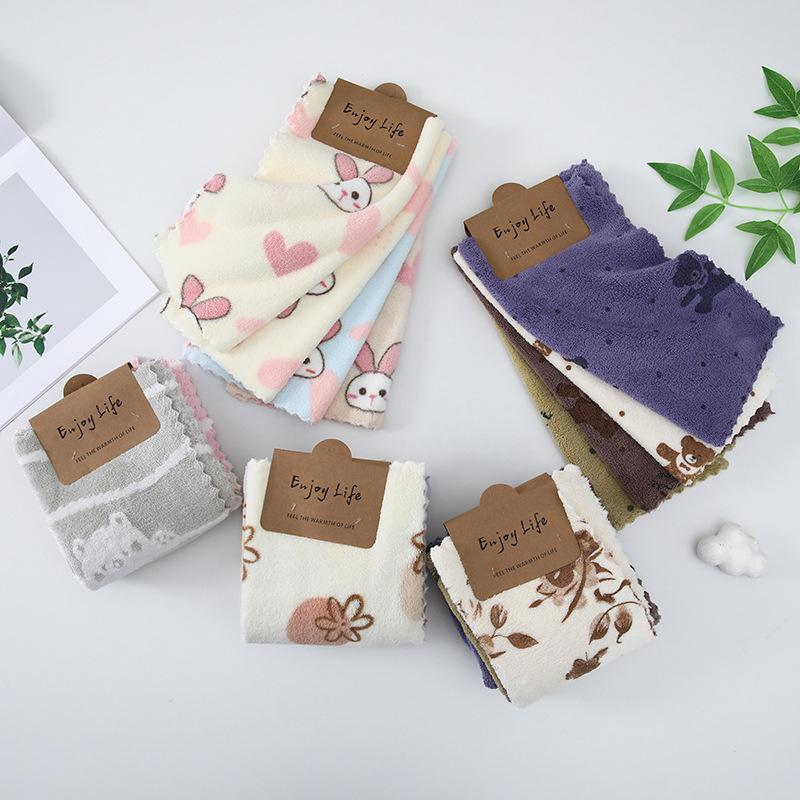 Rabbit Printed Small Towels Are Soft and Skin-friendly, Instantly Absorb Water and Do Not Shed Hair, Kitchen Rag