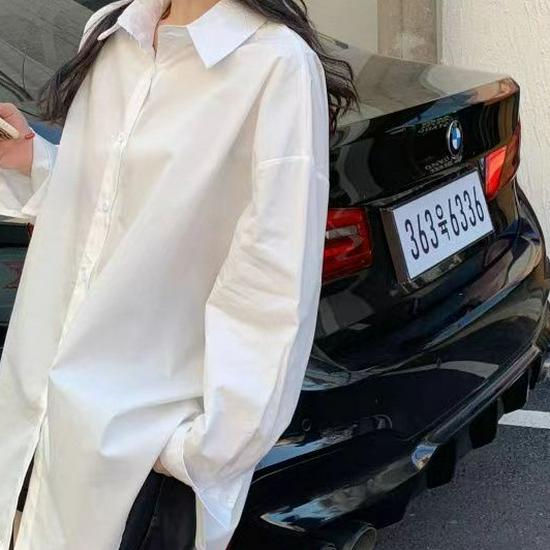 Vielseitiges Damenhemd mit langen blauen Ärmeln - Frühling & Herbst 2024, modische lockere Passform für Studentinnen, ideal als Innen- oder Oberbekleidung.