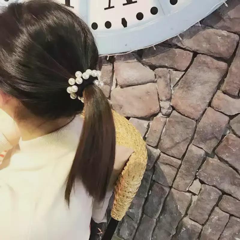 "16 High-Gloss Pearl Seamless Hairband, High Elastic Large-size, Women's Fashion Accessory"