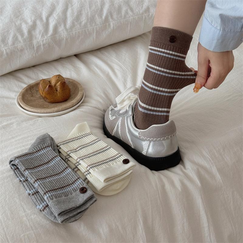 Autumn and Winter, Slightly Pressed Heel Button Pure Cotton Mid-calf Socks, Girls' School Style Pile Socks, Vertical Striped Long Calf Socks