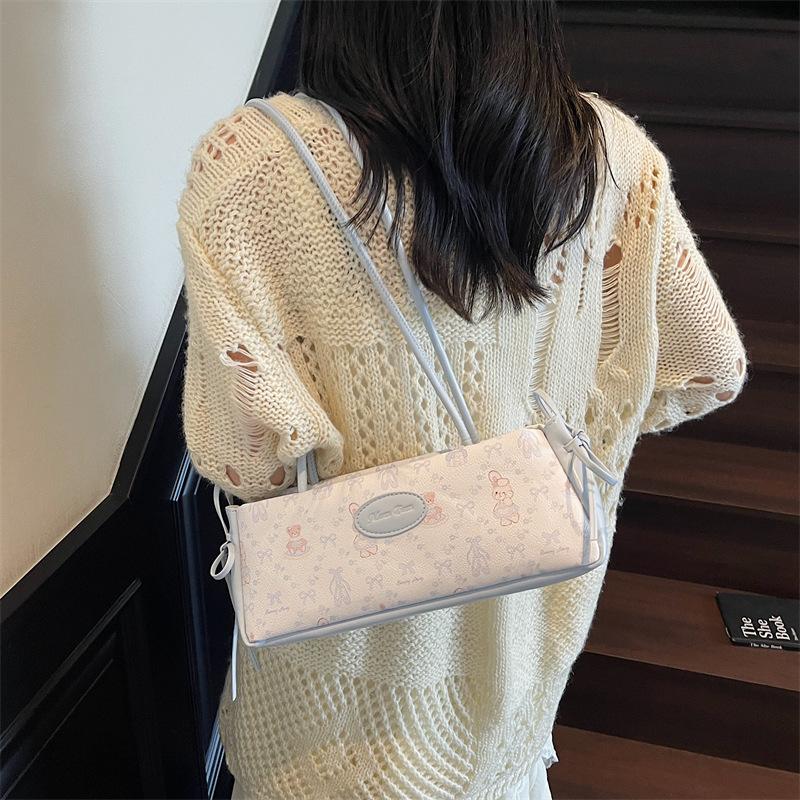 Trend sense fashion jacquard baguette armpit bag women's summer new simple shoulder commuter bag