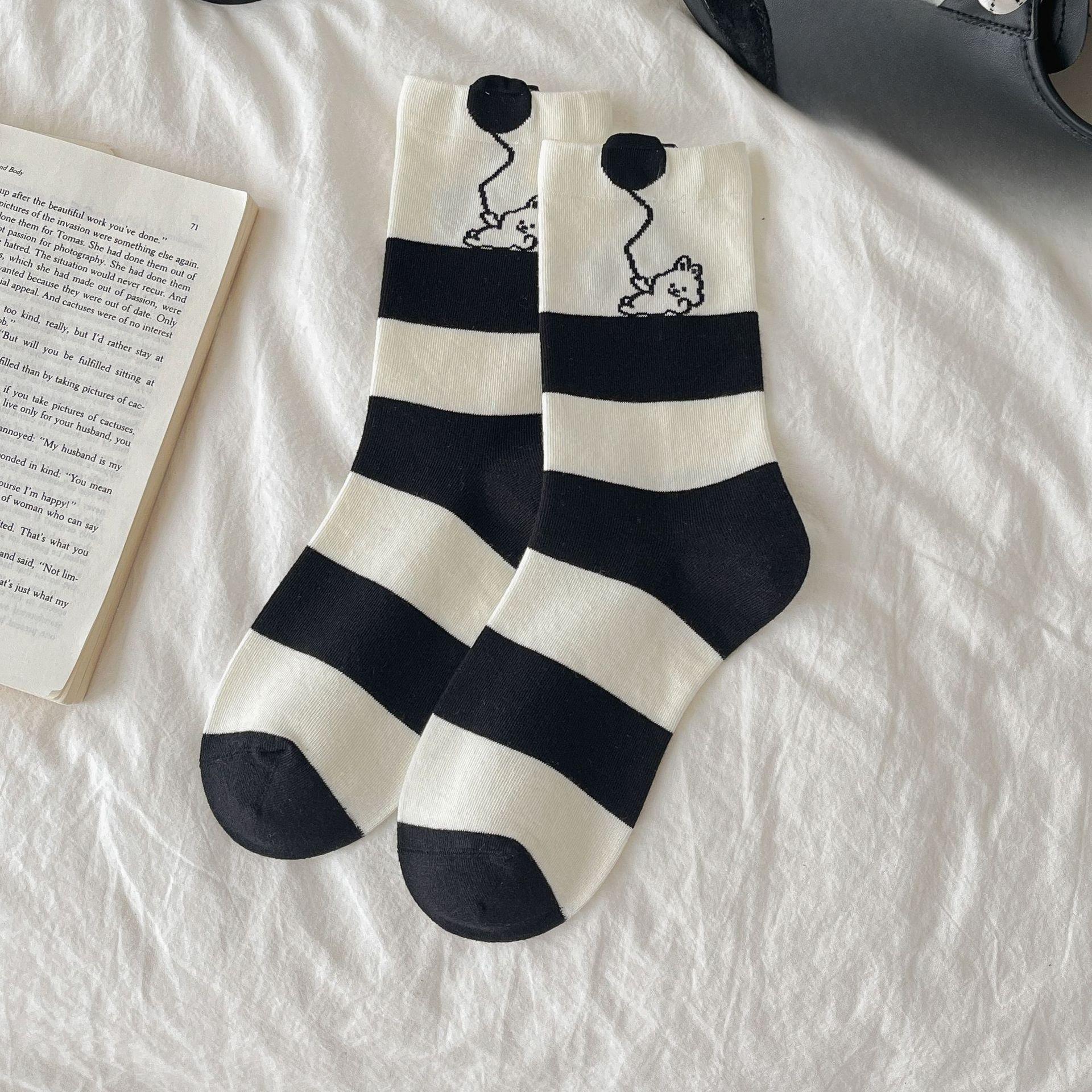 

Женские осенние универсальные полосатые мультяшные животные в горошек кружевные белые носки средней длины 1 pair