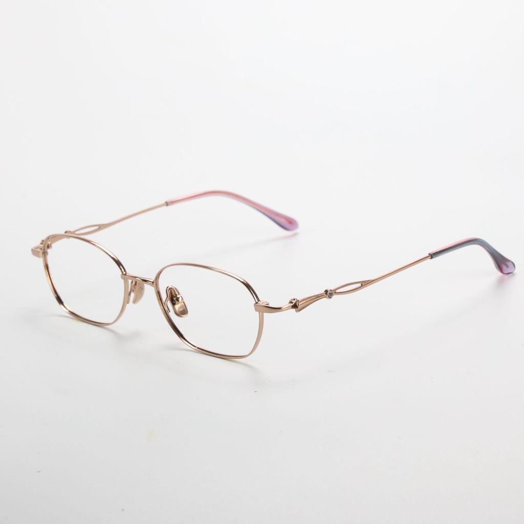 Unisex M6717S Titanium & Acetate Retro Eyeglass Frame – Prescription-friendly for Nearsightedness