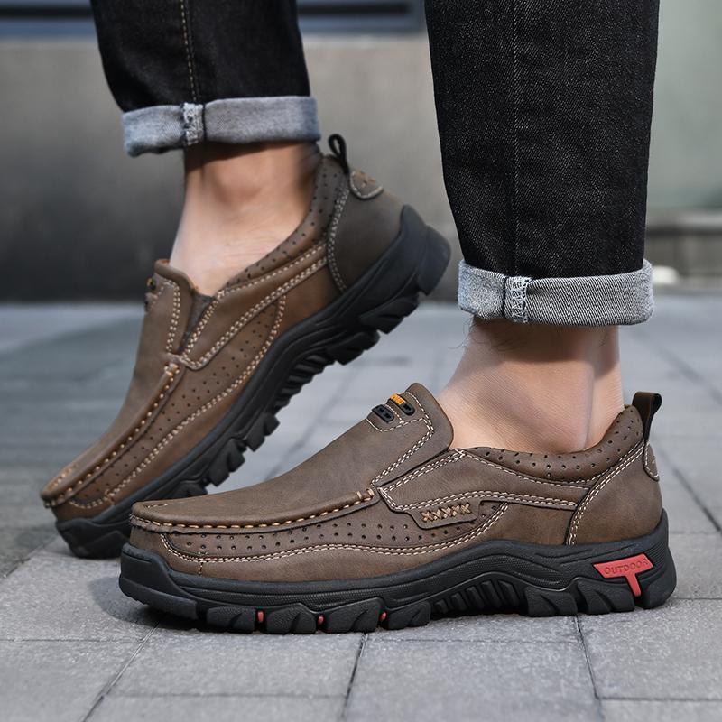 Fashion 2025 New Vintage Handmade Stitched Outdoor Men's Casual Shoes Size 38-48 Genuine Leather Breathable Anti-Slip Hiking Shoes