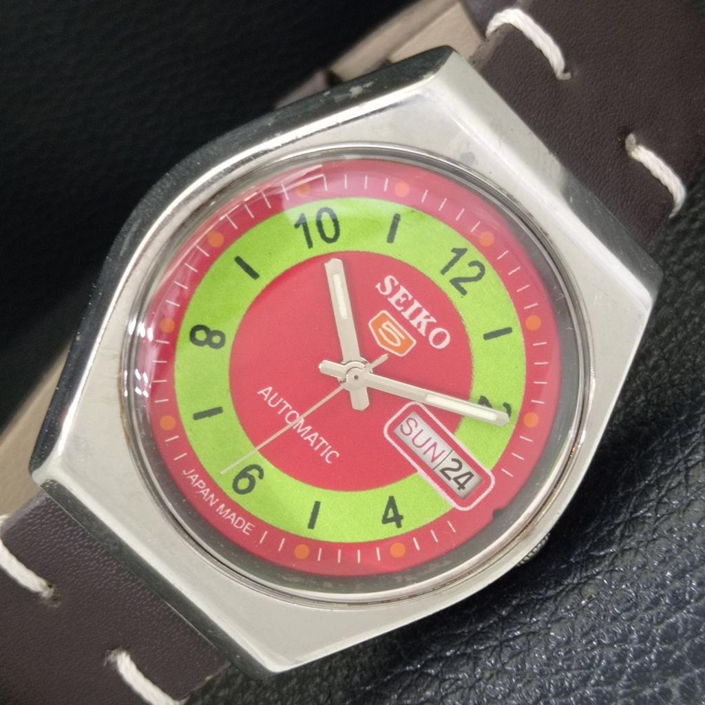 

ЯПОНИЯ 6309A ВИНТАЖНЫЕ МУЖСКИЕ АВТОМАТИЧЕСКИЕ ЧАСЫ SEIKO 5 С КРАСНЫМ ЦИФЕРБЛАТОМ a702726-1 R210-a702726