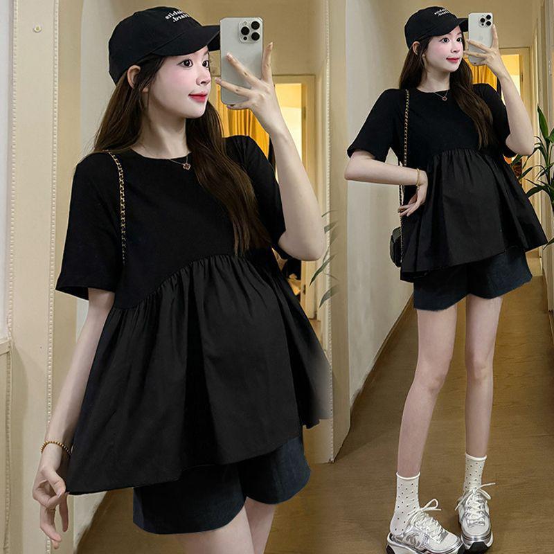 Maternity Summer Two-Piece Set: Stylish Plus-Size Shorts & Top for Trendy Moms