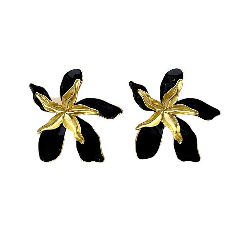 Vintage Black Series Stud Earrings 925 Silver Needle Minimalist High-End Personality Accessories for Women