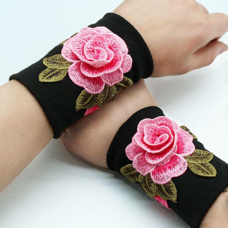 

Wristband Women s Summer Pure Cotton Breathable Thin Sports Sweat-Absorbent Sheath Ethnic Style Embroidered Scar Cover up Wrist Decorations Black background-powder One size