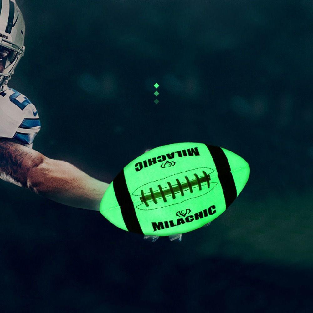 

Светоотражающий кожаный материал Американский футбол Нескользящая поверхность Резина Командный спорт по регби