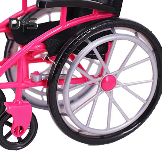 Mini Wheelchair Toy Set for Dollhouse Miniature Model with Crutches House Decoration DIY Crafts Sand Table Accessories Wheelchair Toys Mini Crutches