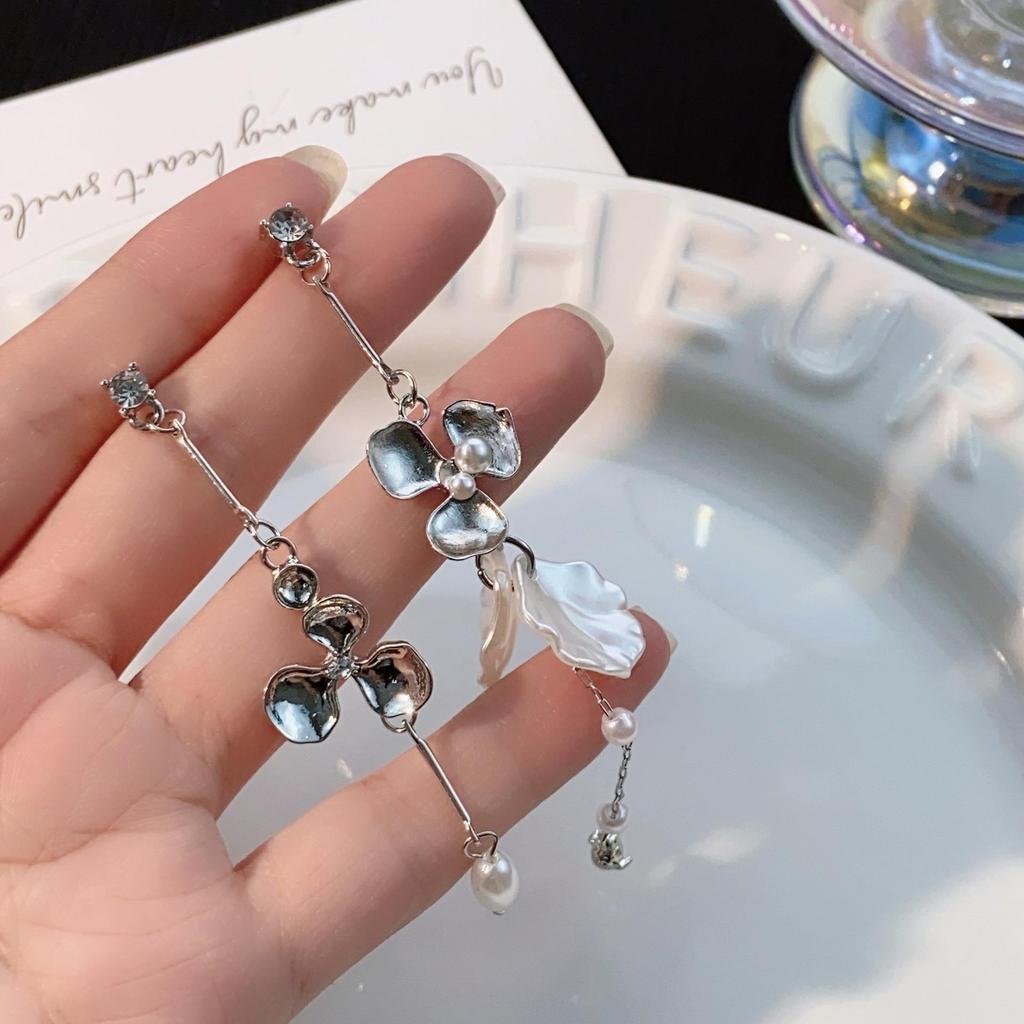 Elegant Asymmetrical Pearl & Flower Tassel Earrings