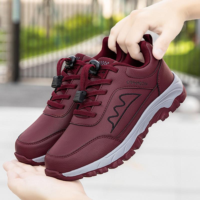 Autumn and Winter New Official Website Brand Waterproof Leather Surface Sports Non-slip Soft Sole Dad Travel Shoes