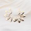 Hollow Flower Smooth Metal Golden Drop Earrings for Women Personality Fashion Geometry Charm Ear Jewelry Pendientes