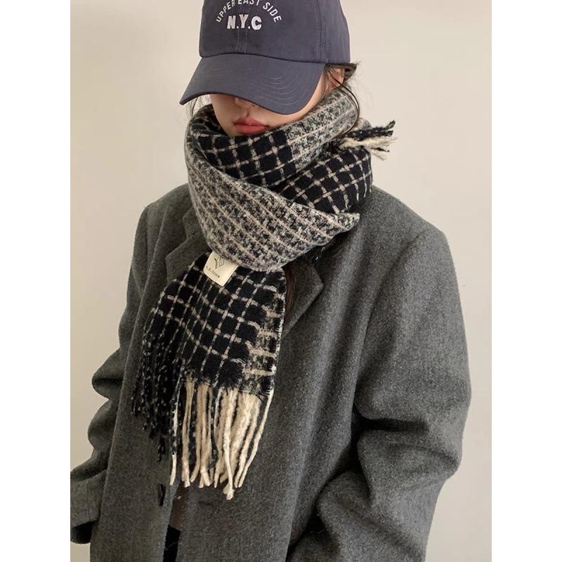 

2024 Vintage Korean Style Plaid Tassel Scarf - Double-Sided, Warm, Couple Gift Above 175cm