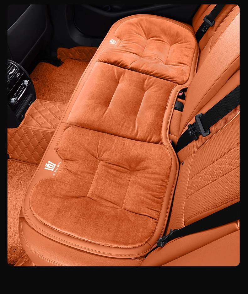 Toyota Crown 14th Gen & Lu Fang Plush Winter Seat Cushion
