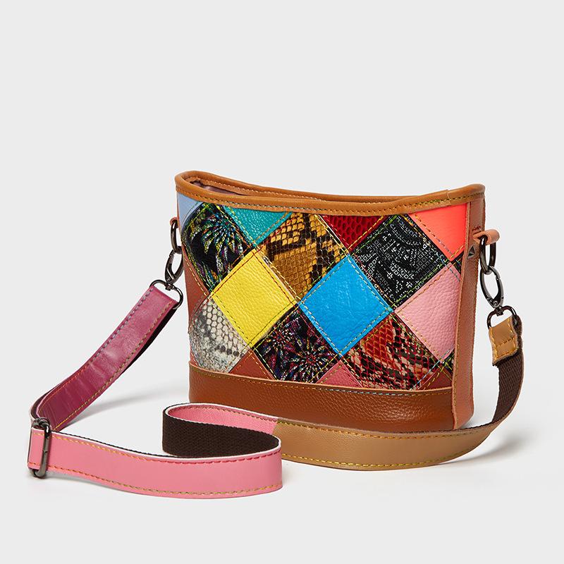 Jarní a letní módní trend Patchworková taška do kbelíku Barva Dámská taška Kůže s hadím vzorem Přes rameno
