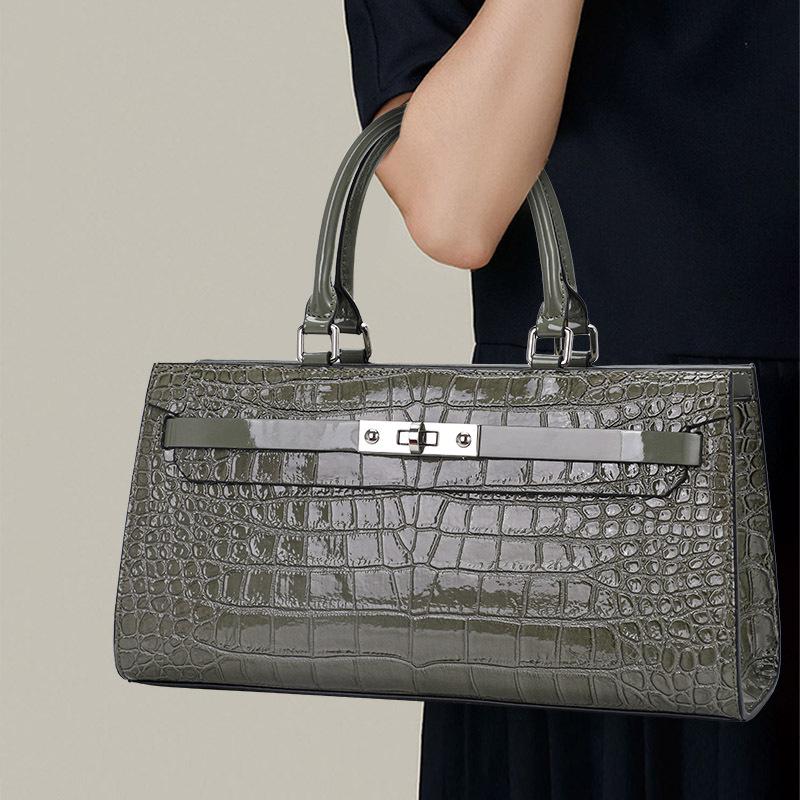 Jurgent Leather Crocodile Pattern Cowhide Pig Nose Chain Bag Holding One-shoulder Crossbody Bag