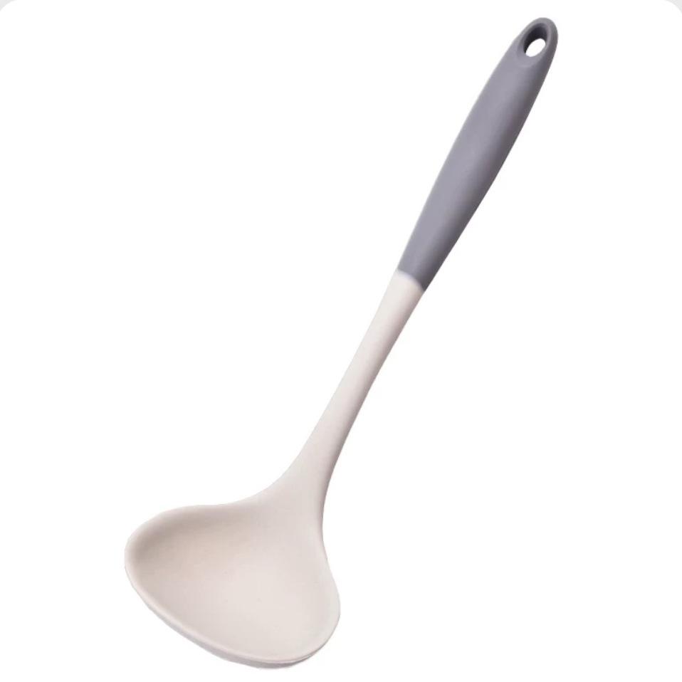 

Набор кухонных принадлежностей из термостойкого антипригарного силикона: Лопатка, Половник, Ложка для риса, Скребок для выпечки