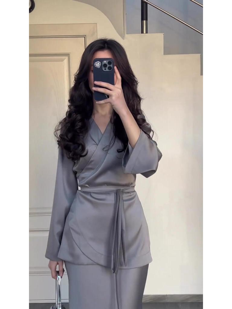 European and American Splicing Satin Long Skirt Suit - Spring 2026 Edition