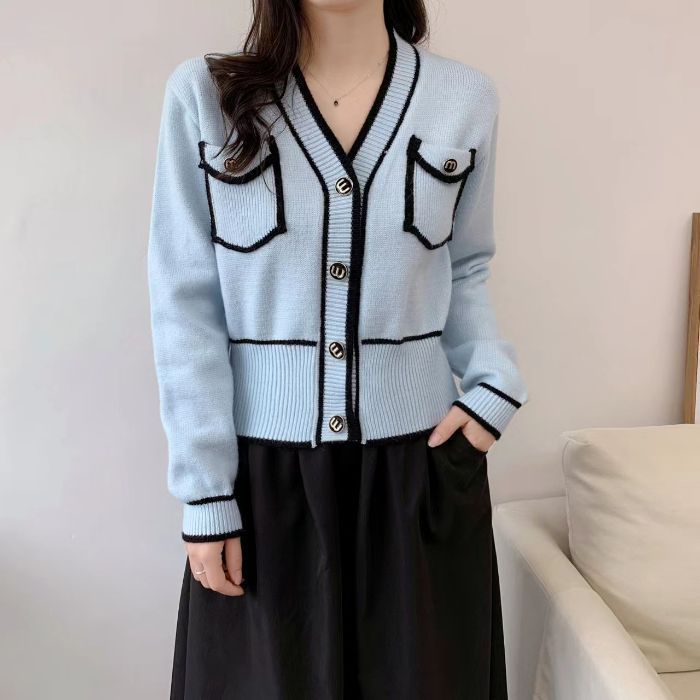 Women Autumn and Winter Korean Contrasting Striped Knitted Cardigan Women's Winter Single -row Metal Buckle Pocket Sweater Cardigans