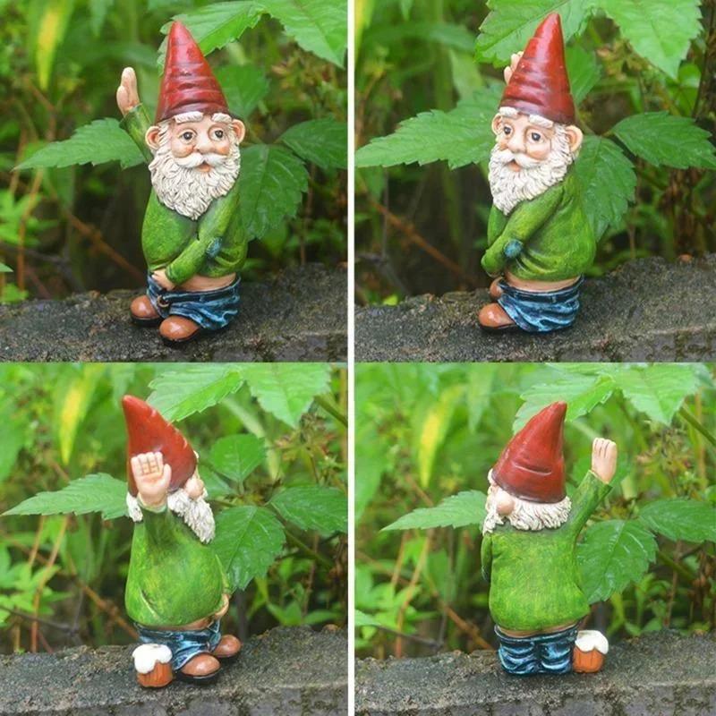 1 Pcs Urinating Gnome Statue Resin Crafts White Bearded Old Man Dwarf Sculpture Christmas Garden Courtyard Decoration