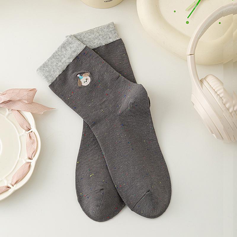 Women's Tide Style Autumn Puppy Embroidery Mid-Calf Socks - Cute Cartoon Bear Design
