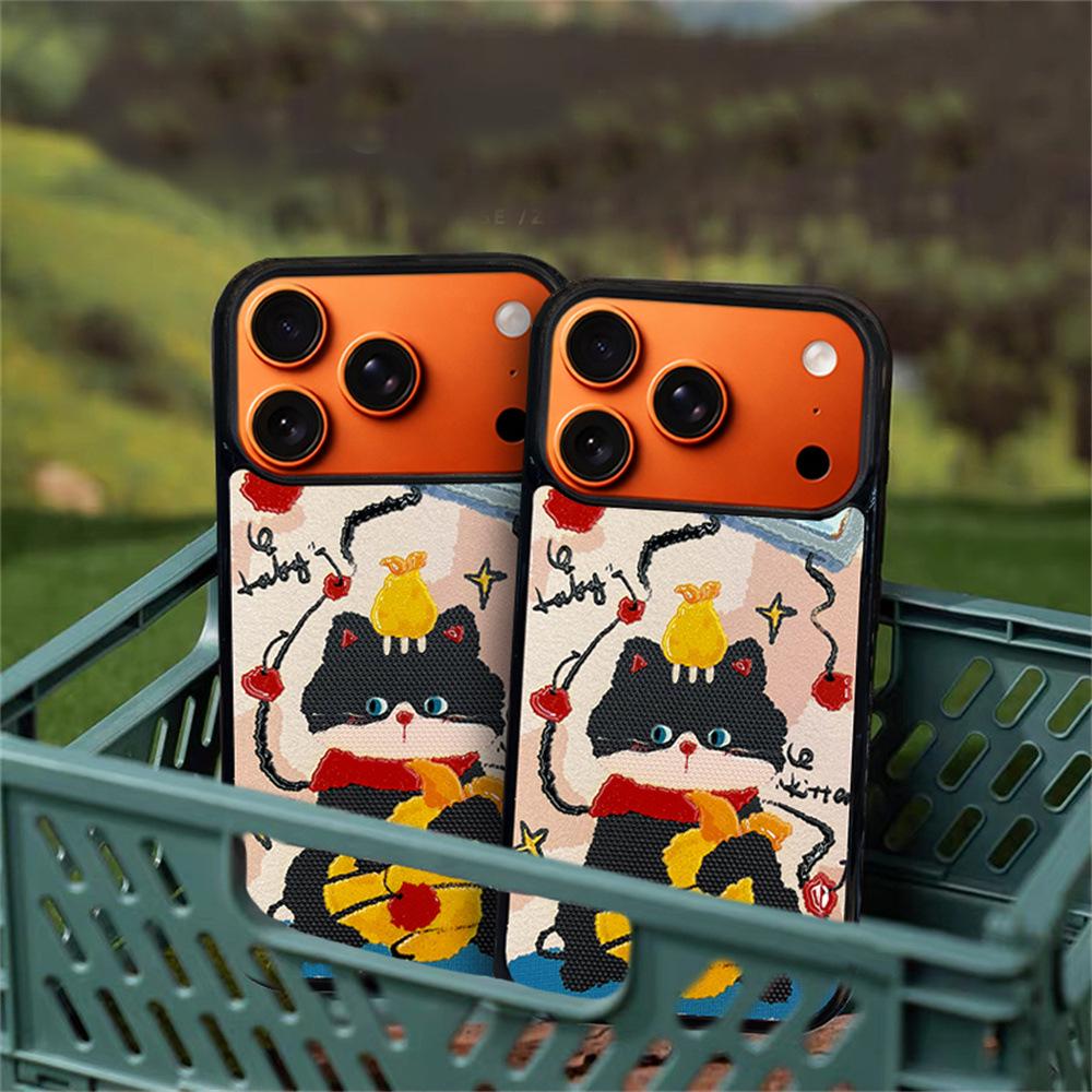 Cartoon Gold Embossed Cat iPhone 14/13/Pro Max Case Anti-Fall
