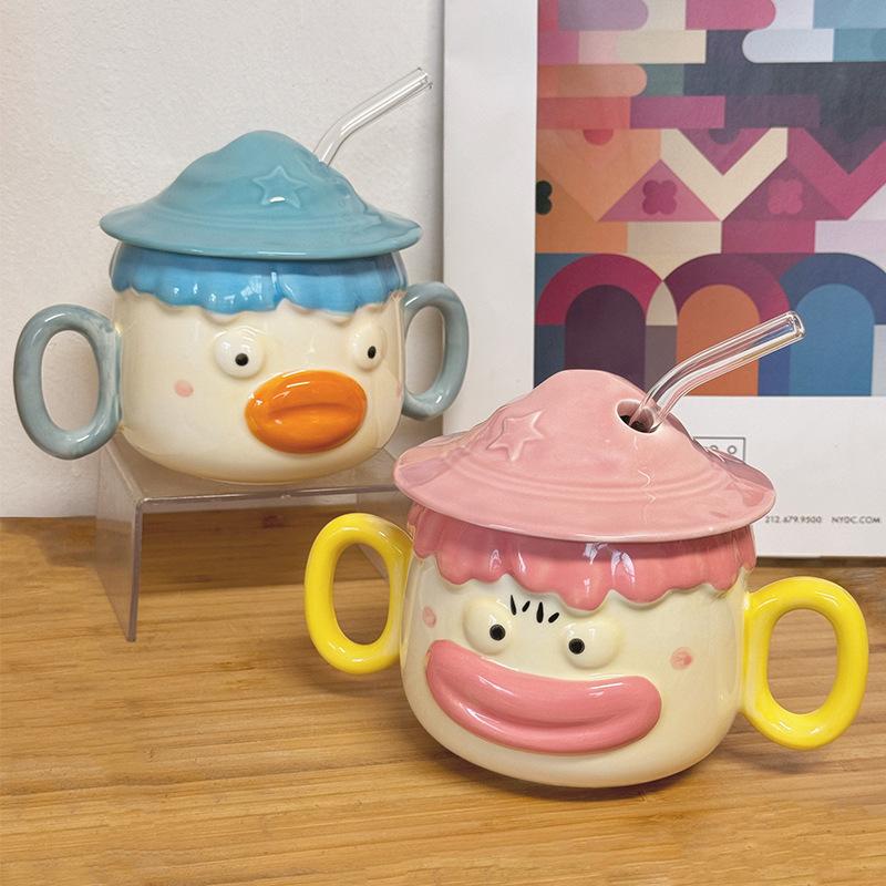 Roztomilé a vtipné hrnky, dívky s vysokou hodnotou dávají přítelkyním dárky k narozeninám a přátelé praktické hrnky jako suvenýry