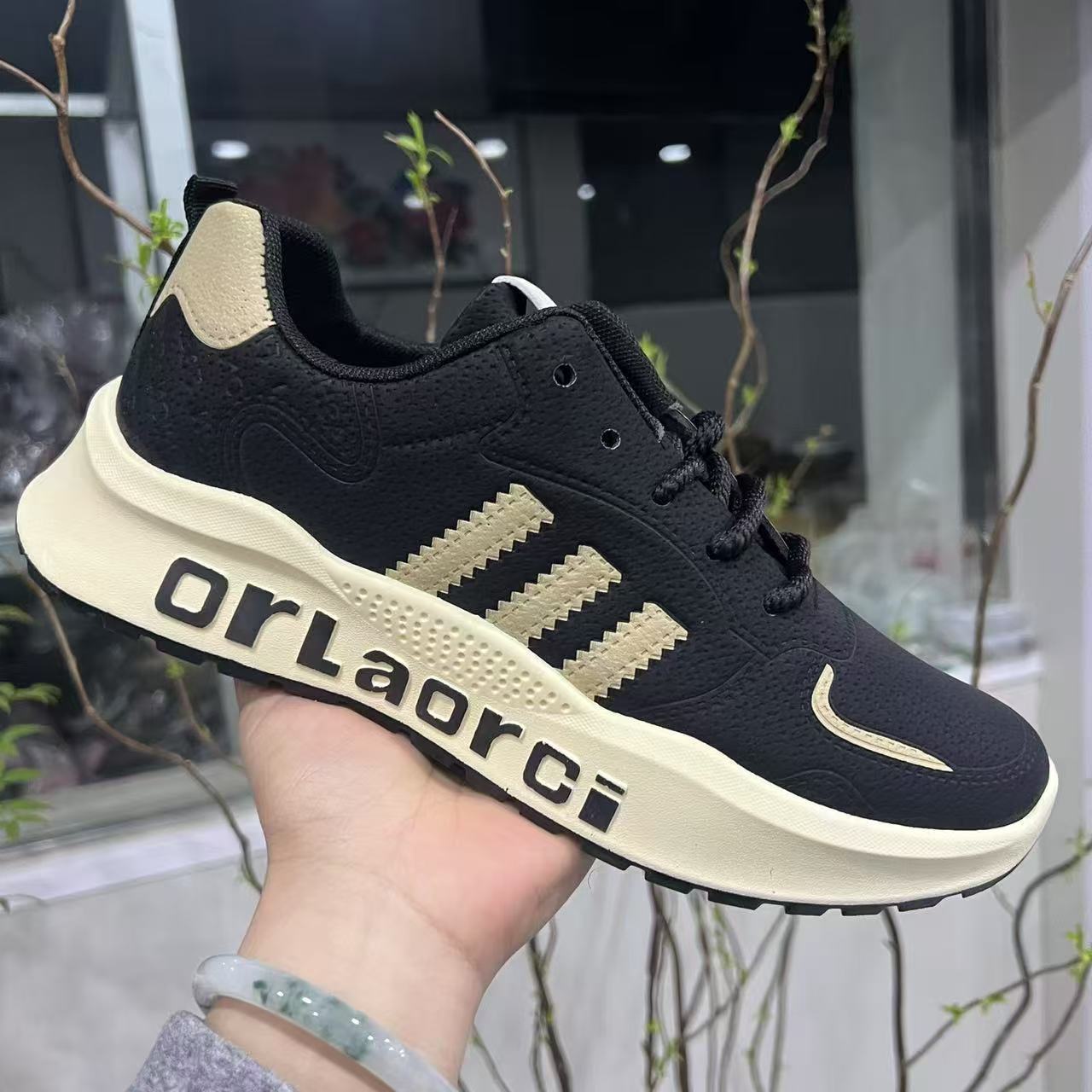 

2025 Internet celebrity popular dad shoes men s shoes breathable and not smelly feet fashion versatile mesh shoes sports shoes 44